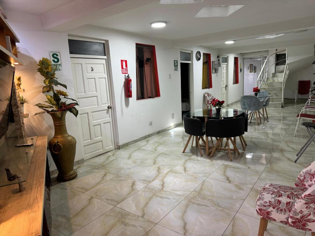 Hotel Plateros